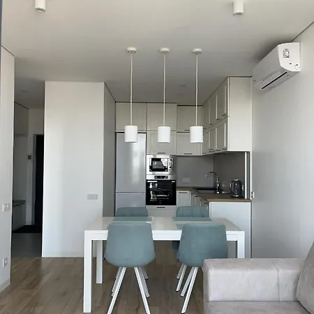 Vip Apartmens Avalon *