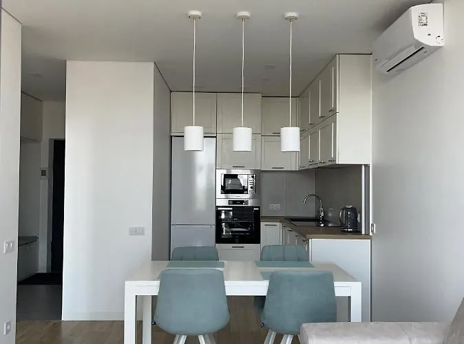 Vip Apartmens Avalon *